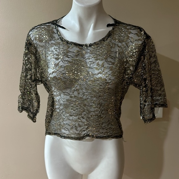 Stoplight Vintage 80s Lace Crop Fish Tail Top / Hi Lo Blouse / - Picture 2 of 11